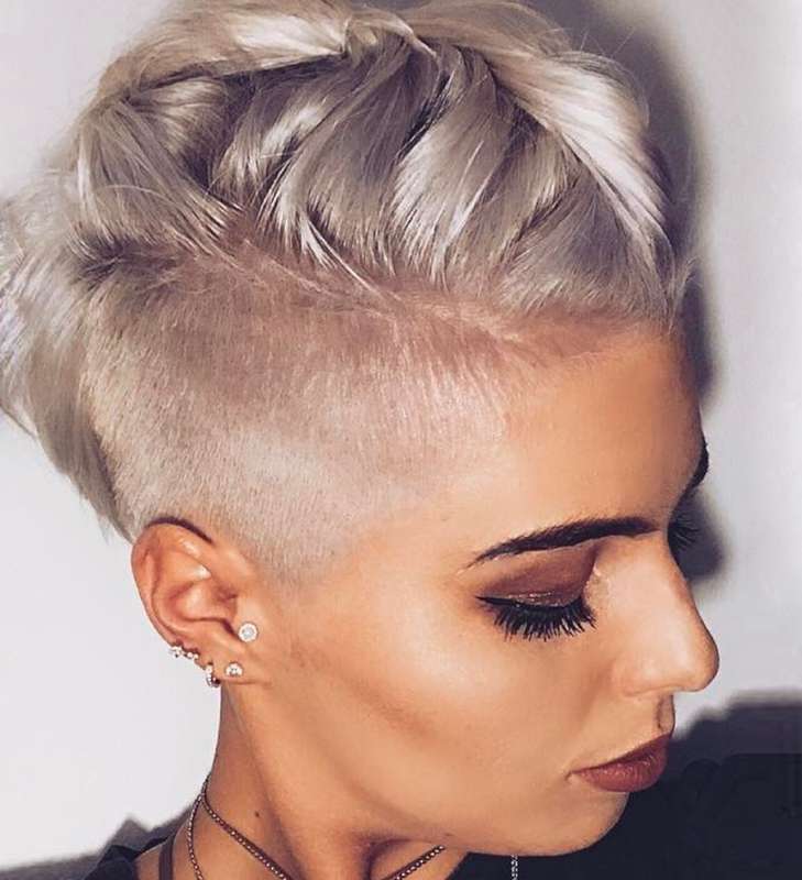 Mo Gibson Short Hairstyles | Fashion and Women